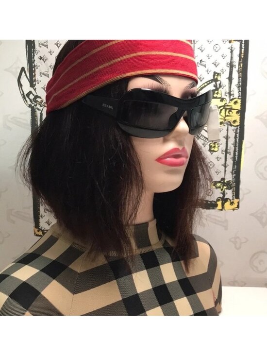 Stylish Black Sunglasses SPR30Y 1AB-5s0 main image 5